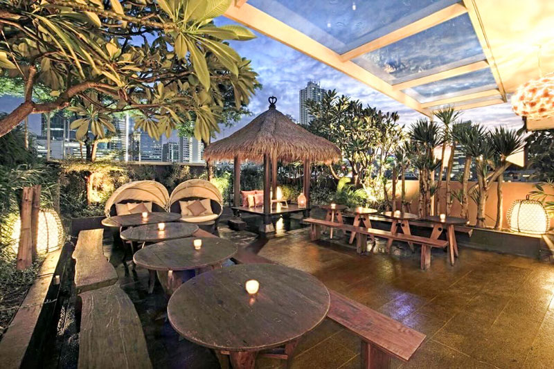 Rekomendasi Restoran Dan Kafe Outdoor Di Jakarta