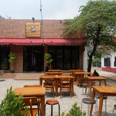 7 Kafe Baru di Tebet yang Cozy Buat Nongkrong | Kopi Oke, Tempat Pewe!