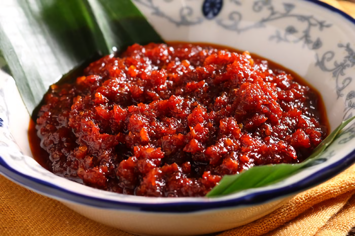 17 Resep Sambal Khas Indonesia Ini Bikin Nggak Berhenti Makan!