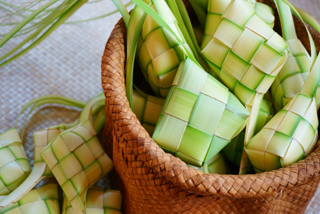 5 Cara Membuat Ketupat Lebaran Lembut, Empuk, dan Antigagal