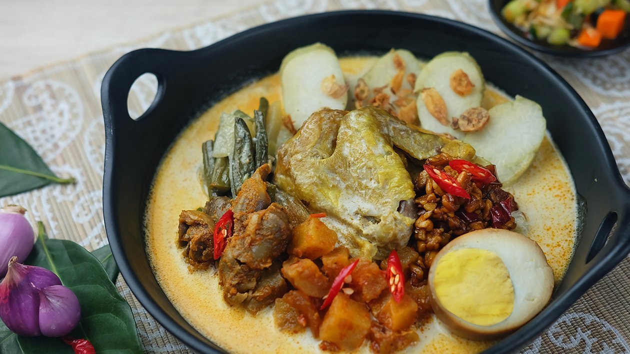 5 Tempat Makan Lontong Cap Go Meh di Jakarta | Siap-siap Ketagihan!