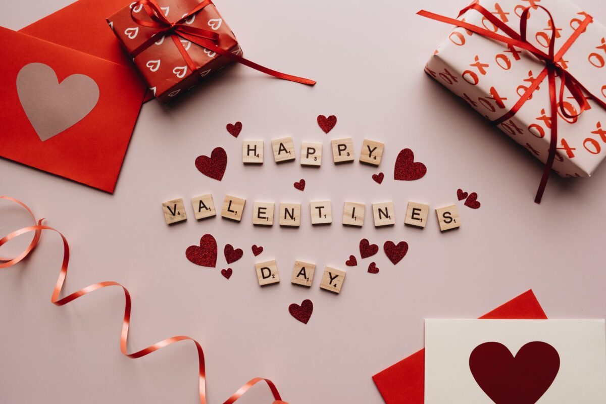 7 Ide Kado Valentine Untuk Pasangan Ldr Unik Dan Romantis