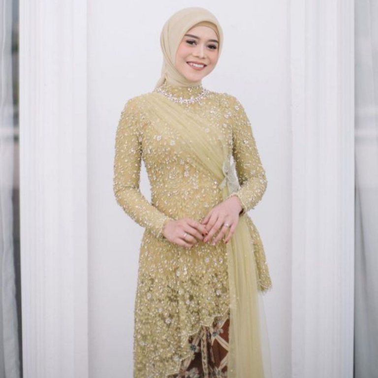 40 Model Kebaya Modern Hijab Yang Stylish Dan Menawan