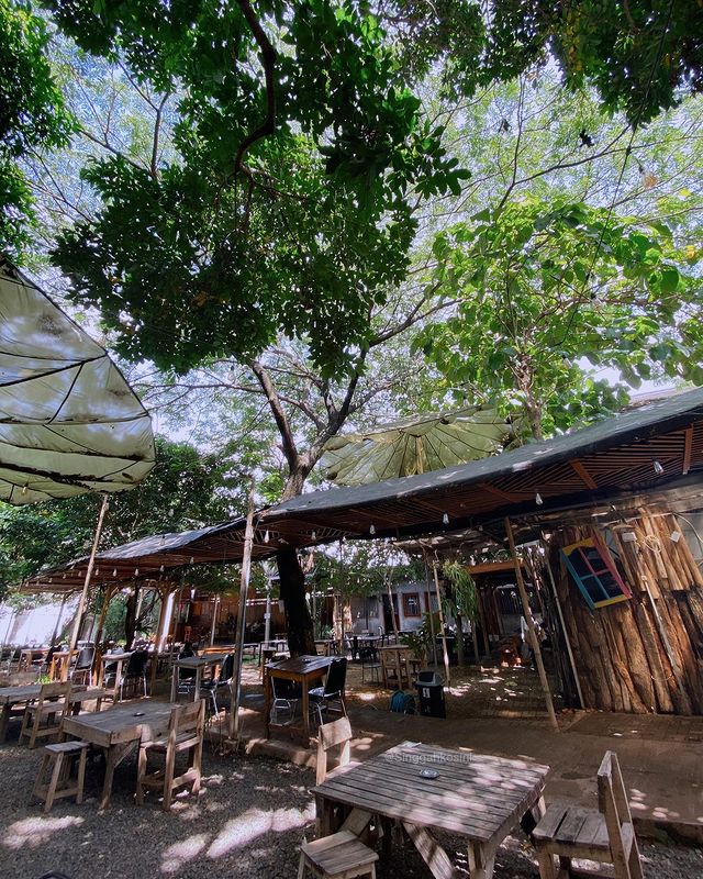 8 Cafe Outdoor di Jakarta Timur Paling Hits dan Instagramable