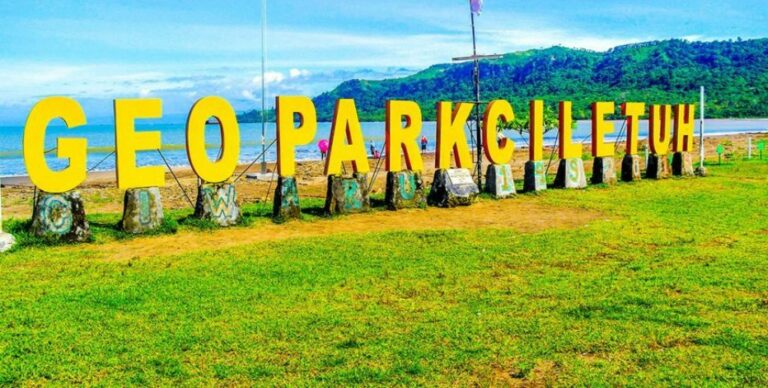 Wisata Alam Geopark Ciletuh | Pantai, Bukit, Hingga Air Terjun Menawan!